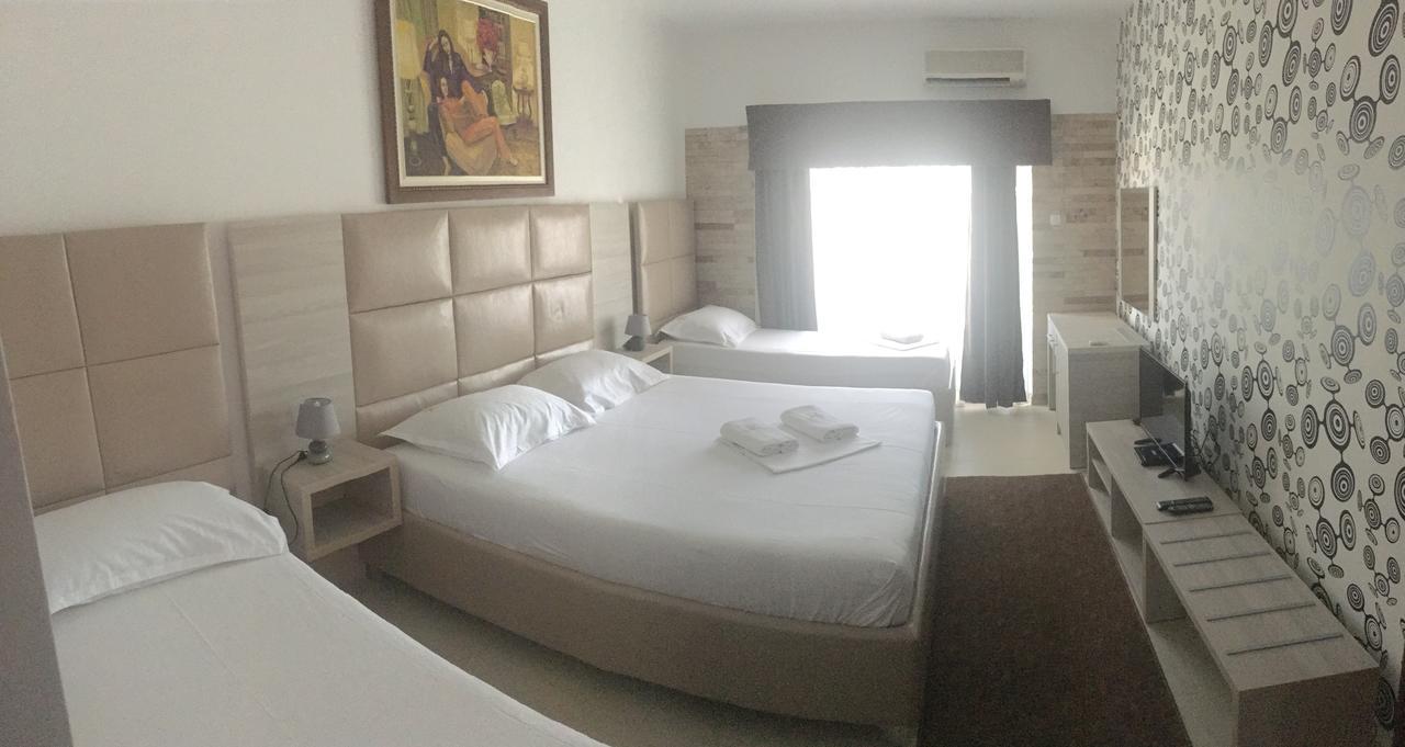 Hotel Imperial Ulcinj Bagian luar foto
