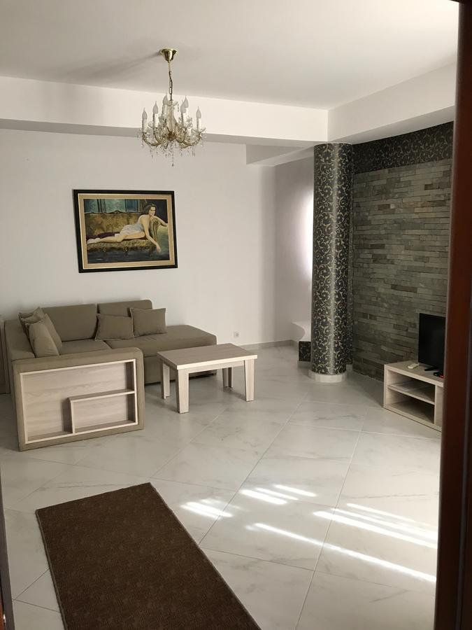 Hotel Imperial Ulcinj Bagian luar foto