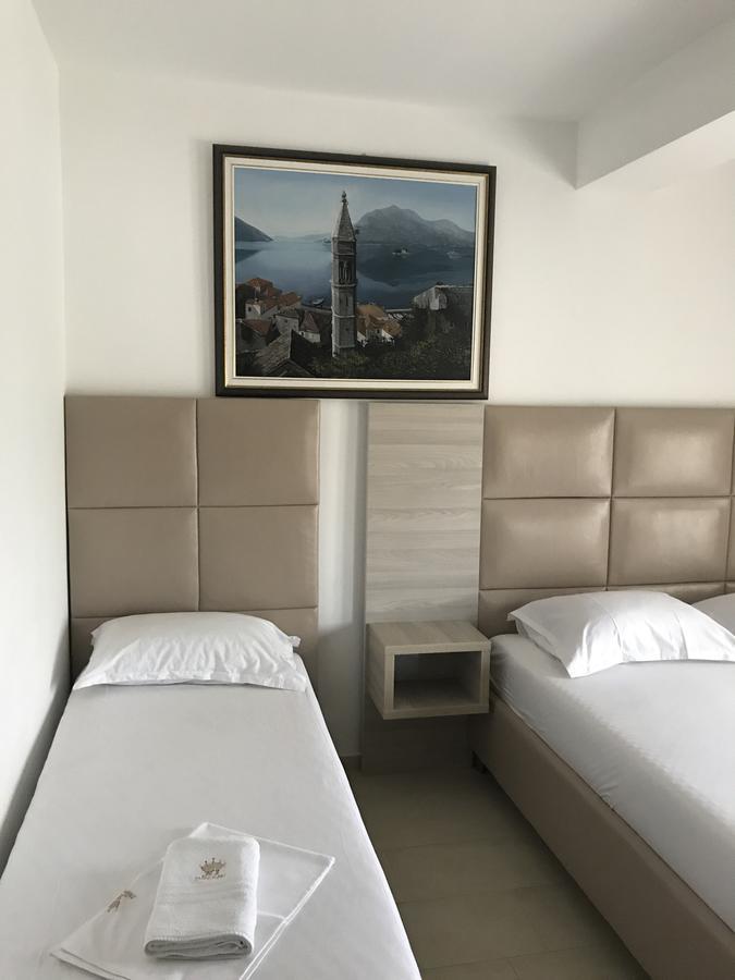 Hotel Imperial Ulcinj Bagian luar foto
