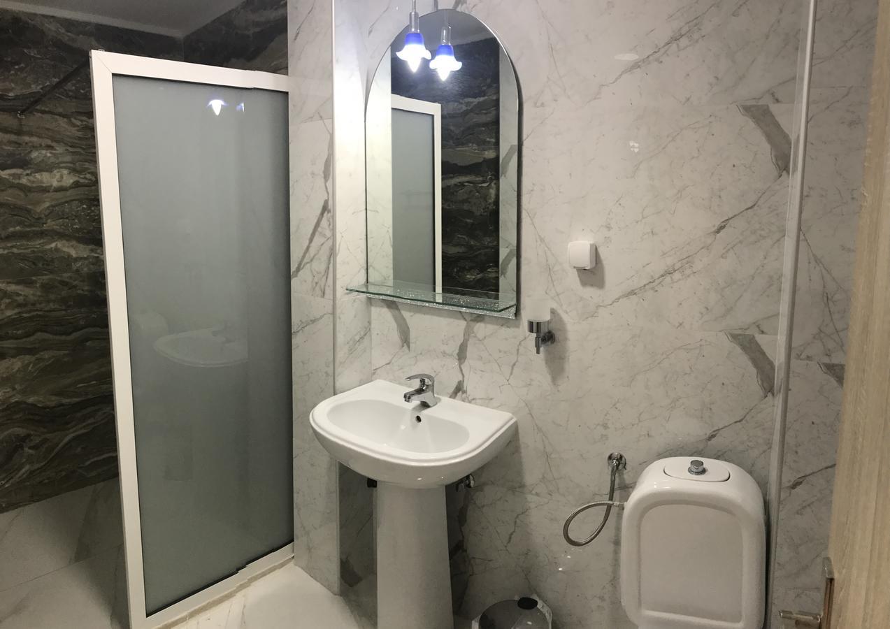 Hotel Imperial Ulcinj Bagian luar foto